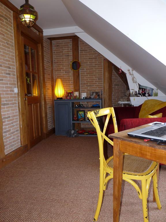 Chambres D'Hotes La Breachere Yvré-lʼÉvêque Екстериор снимка
